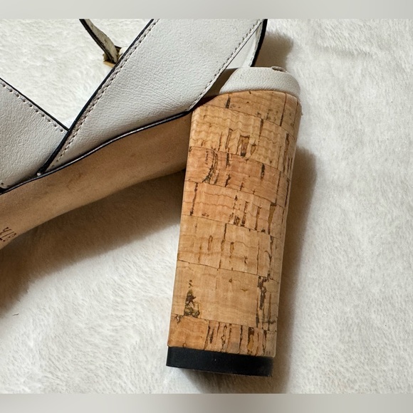 Jimmy Choo Sz 7.5 (37.5) white Sandals w/ Chunky Cork Heel - Excellent Condition - Picture 14 of 16